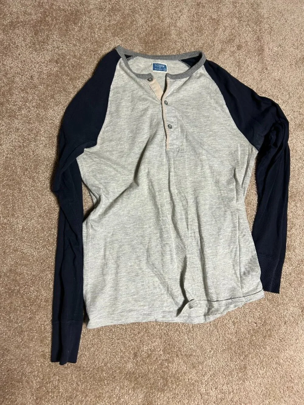 J Crew baseball style henley long sleet shirt small